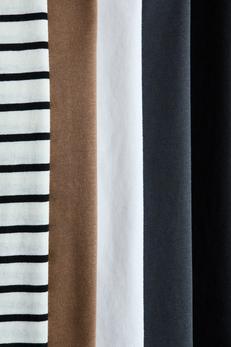 اتش اند ام تي-شيرت قطني- عبوة من 5 قطع